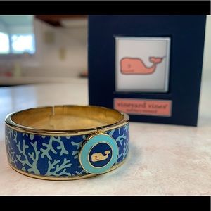 Vineyard Vines Enamel Bangle w/ Gold Whale